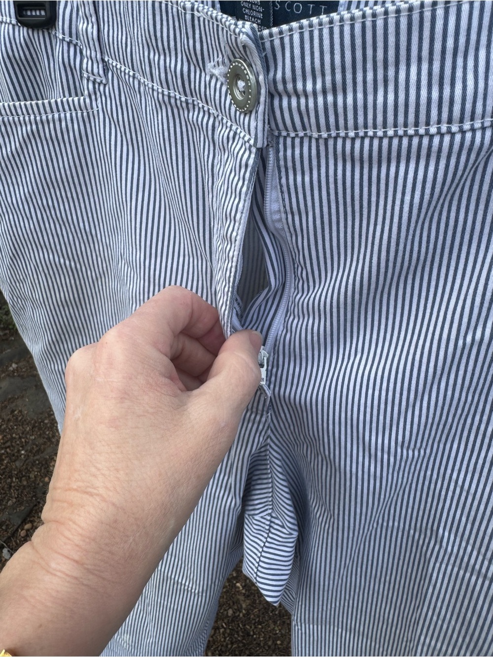 Karen Scott Blue and White Striped Capris with Button Cuffs - Picture 6 of 13